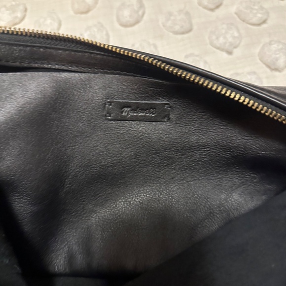Madewell Piazza Slouch Shoulder Bag - Picture 3 of 6